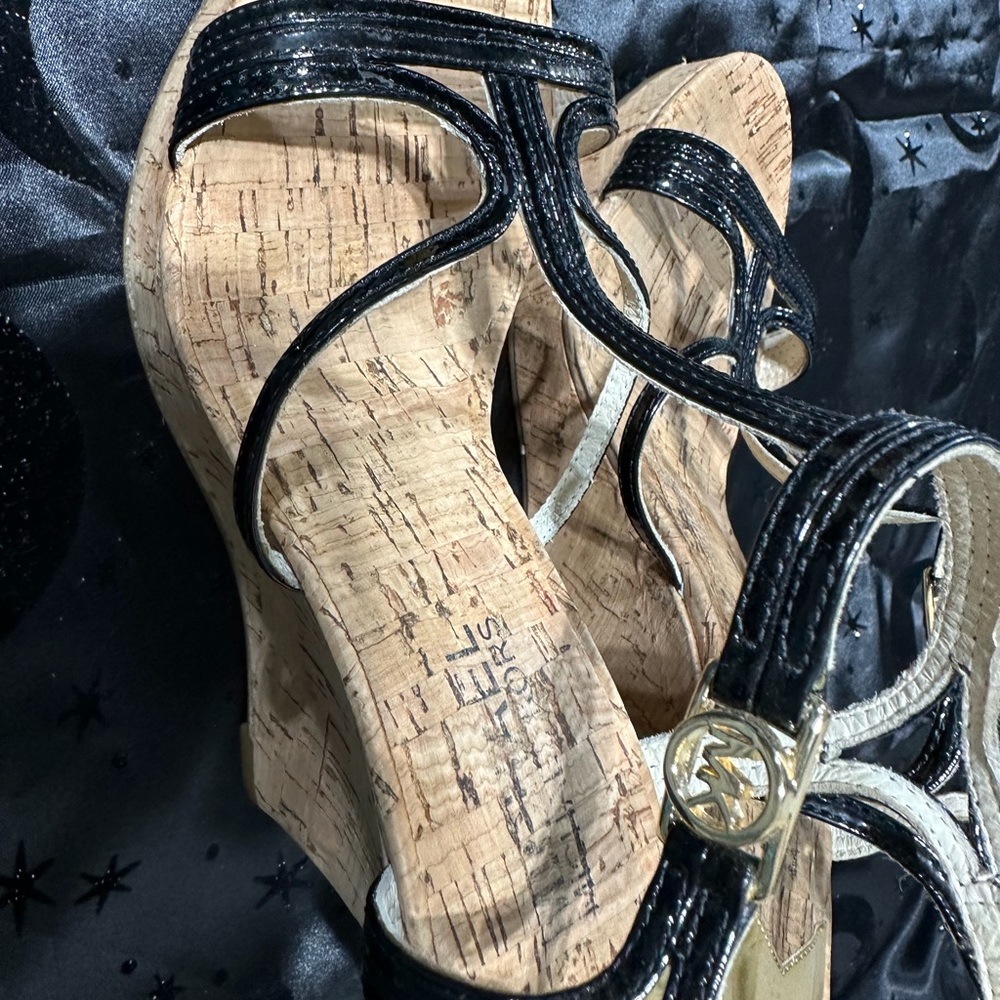MK Wedge shoes
